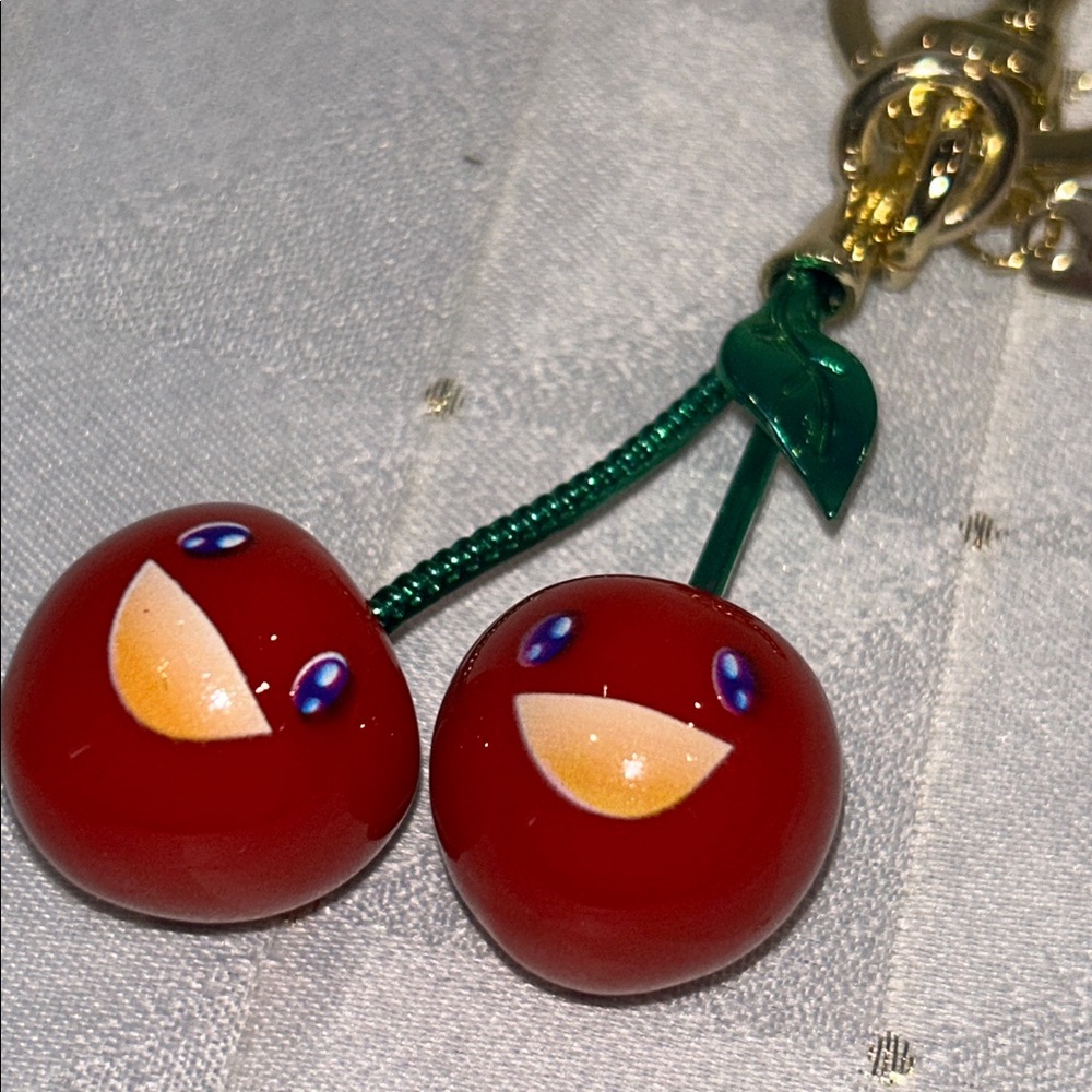 🍒 CHERRY BAG CHARM 🍒 - Picture 5 of 5